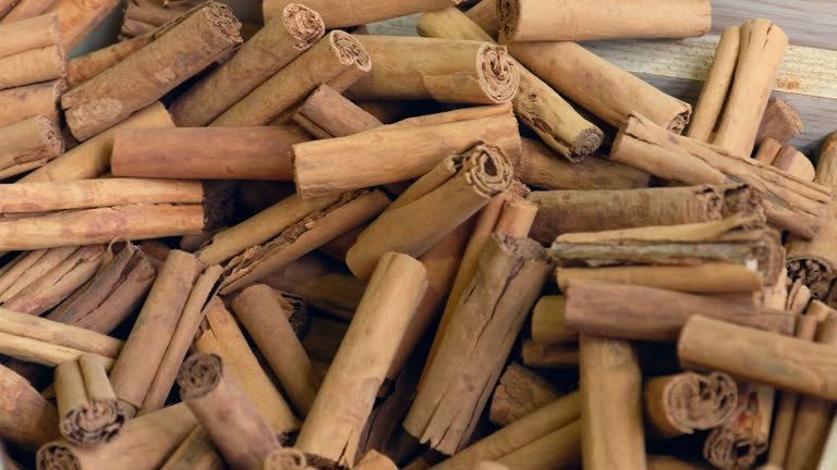 Cinnamon (Indian)